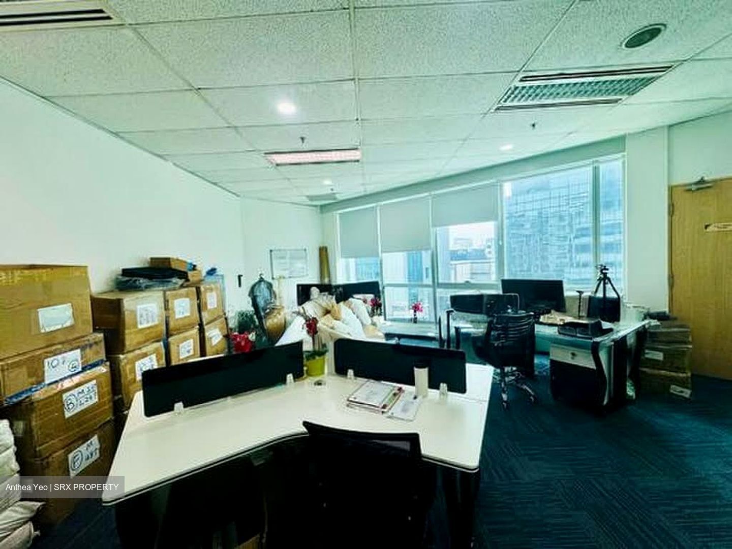 Sunshine Plaza (D7), Office #572102311